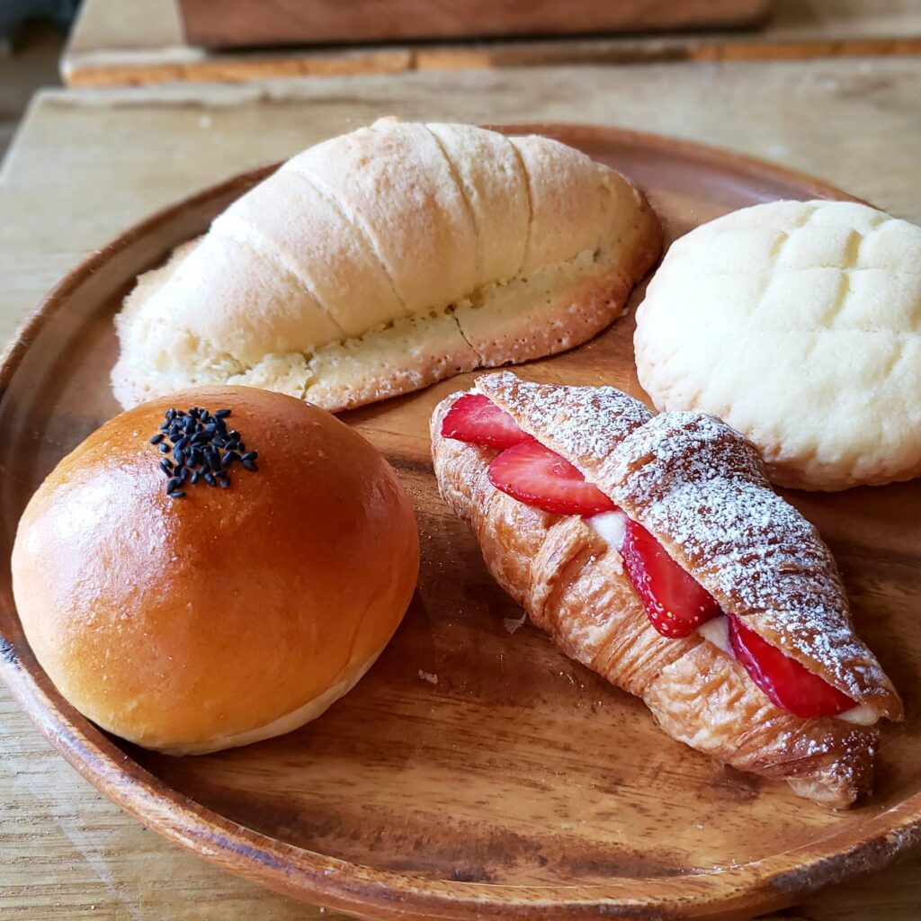 Okayama Kobo・パン屋・アンパン・クロワッサン・メロンパン