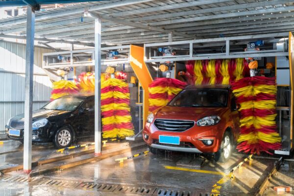 自動洗車機・洗車＆自動車修理サービス