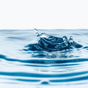 水滴落下
