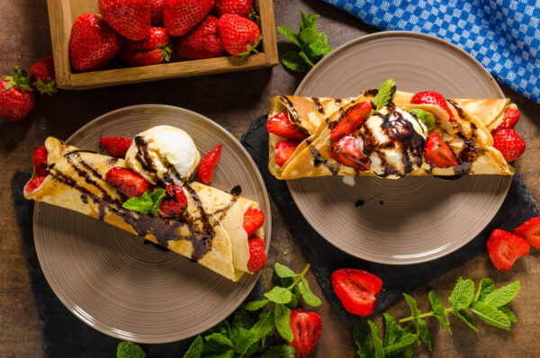 crepes with ice cream