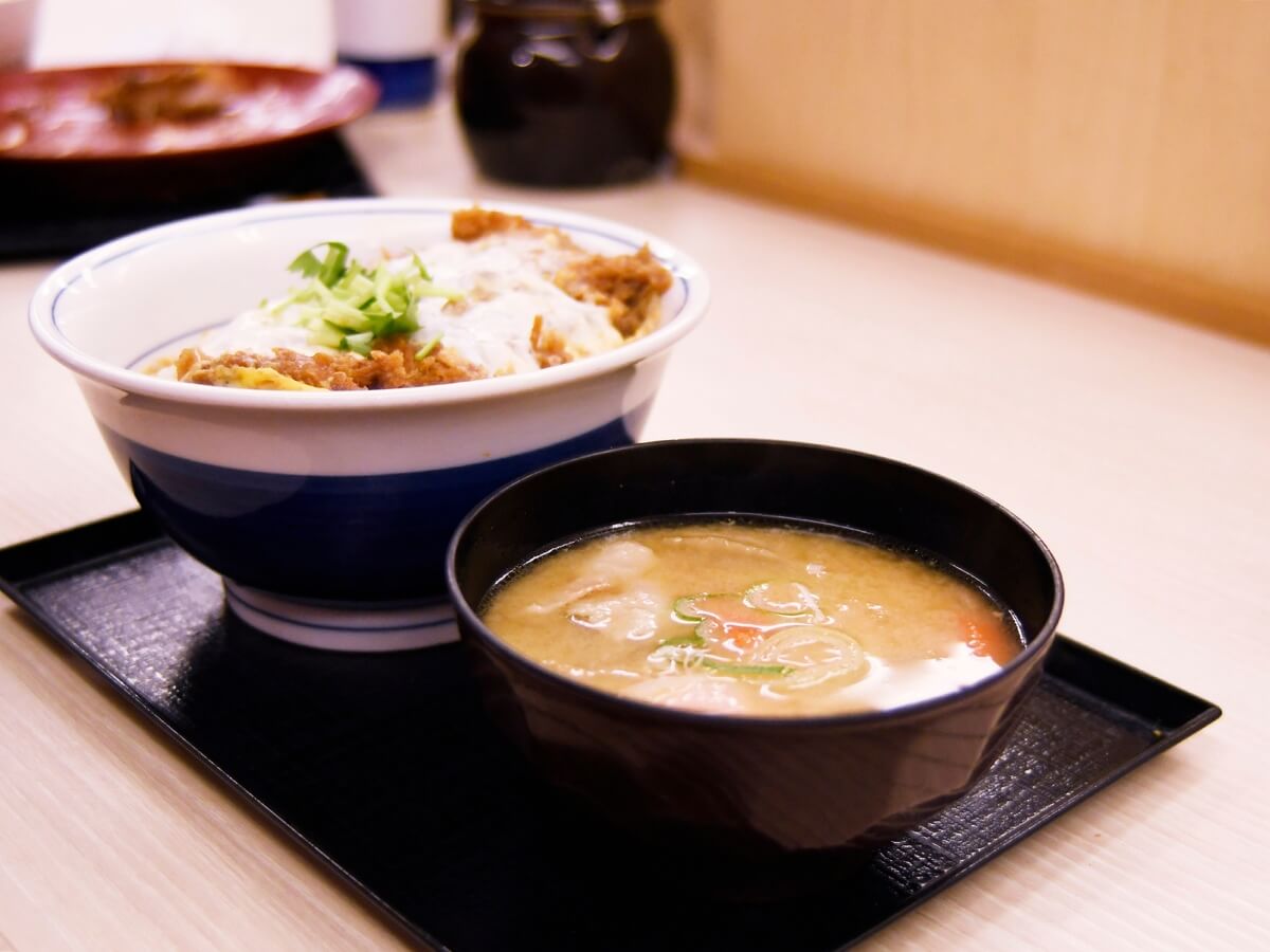 ロサンゼルス郡の日本食ファストフードのイメージ